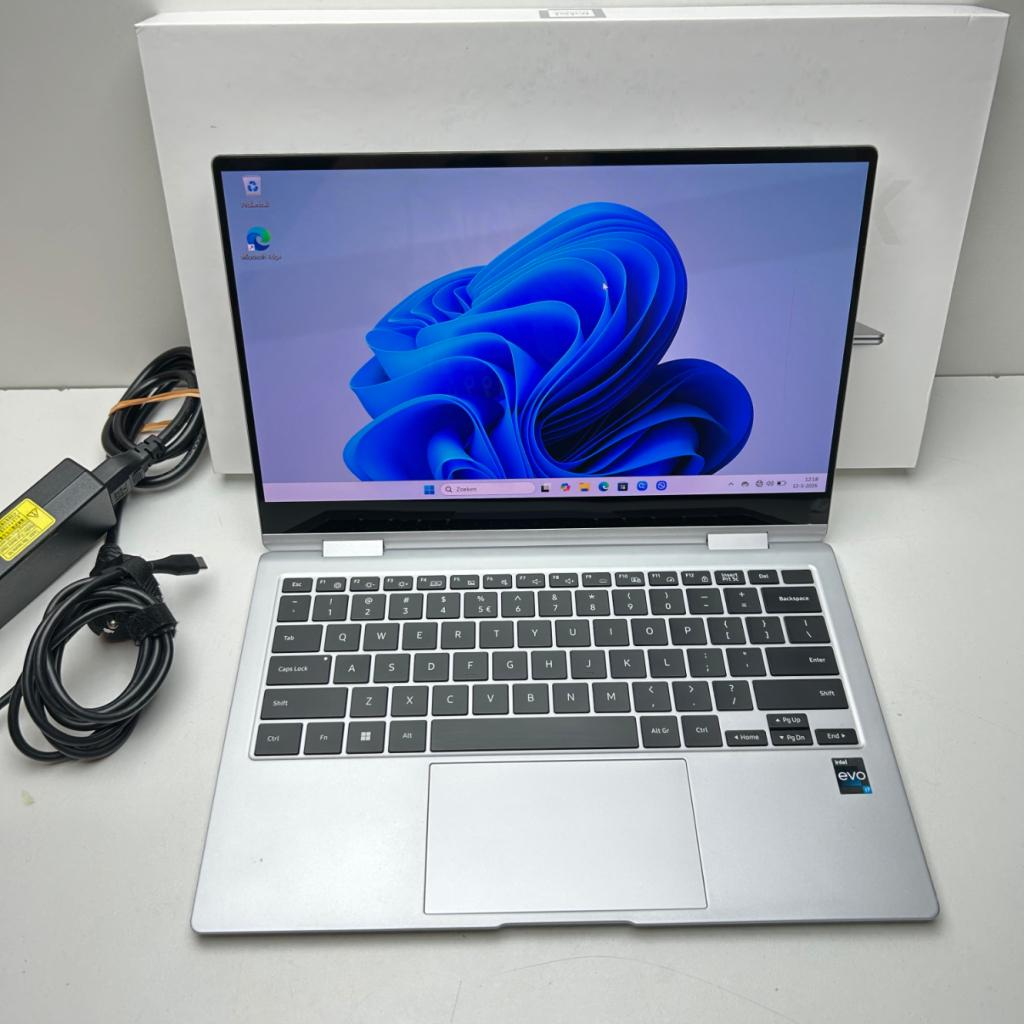 Samsung Galaxy Book2 Pro 360 i7 16GB 512GB, Samsung, Zo goed als nieuw, Support@Samsung.com, 129, Samsung-ro, Yeongtong-gu
Suwon-si, Gyeonggi-do 16677
South Korea
