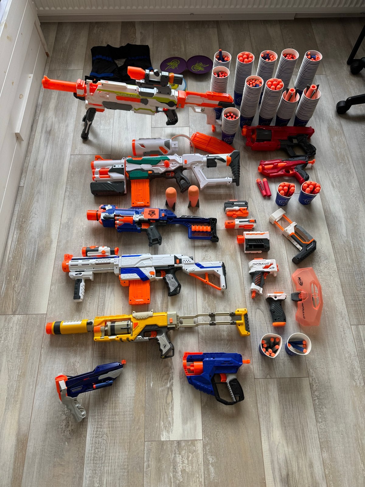 Grote set Nerf blasters met accessoires en munitie, Ophalen of Verzenden, Gebruikt, Jongen of Meisje