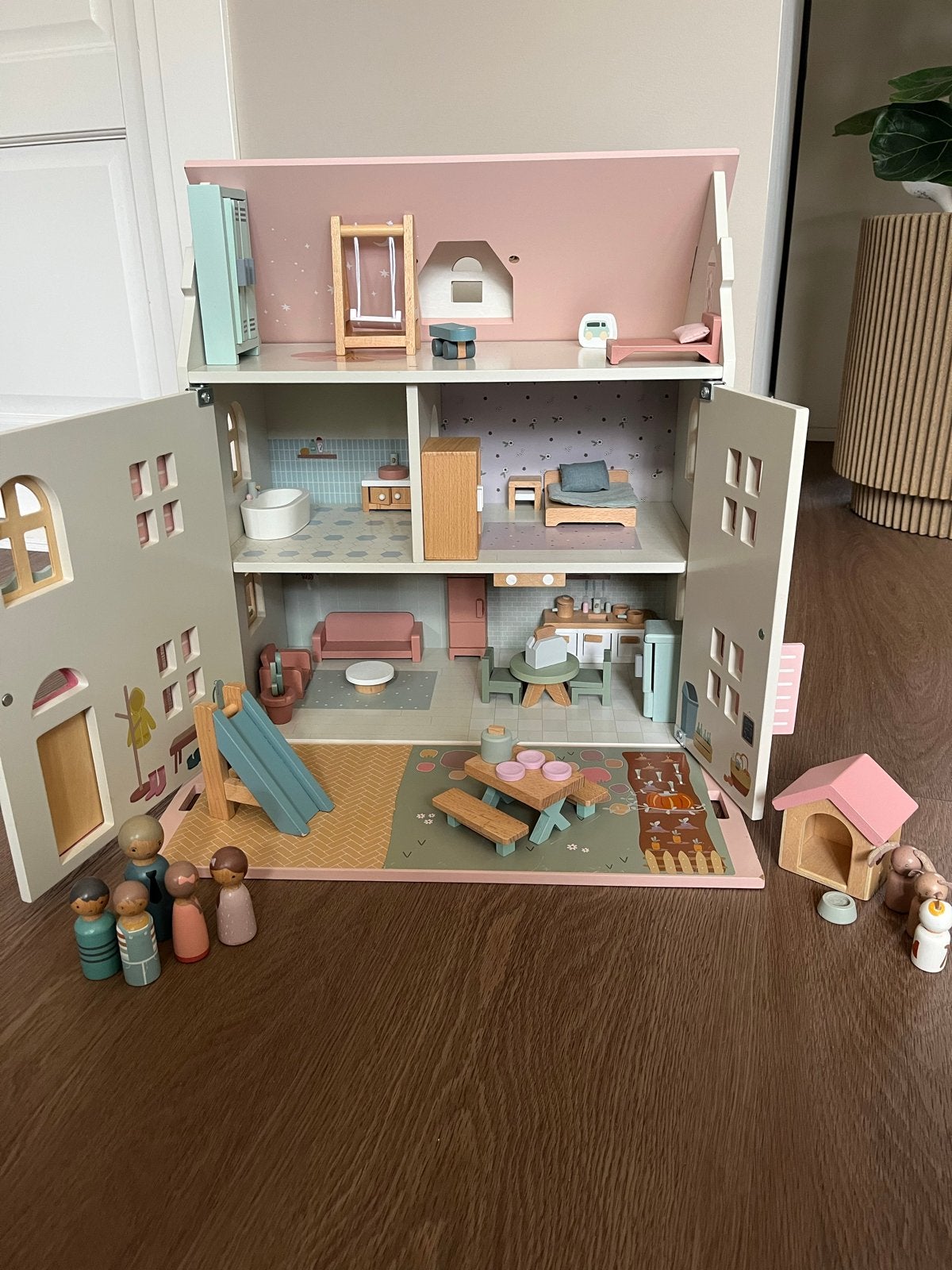 Little Dutch poppenhuis met meubels en poppetjes, Ophalen, Zo goed als nieuw, Poppenhuis