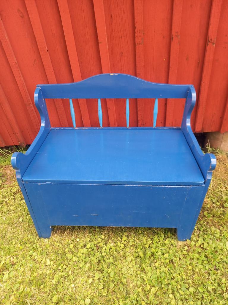 Zweedse uitschuifbare keukenbank/kinderbed uit Dalarna, Ophalen