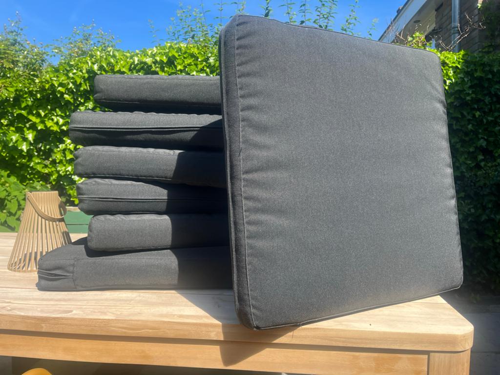 7x IKEA FRÖSÖN/DUVHOLMEN tuinkussens donkergrijs 62x62cm, Ophalen, Zo goed als nieuw