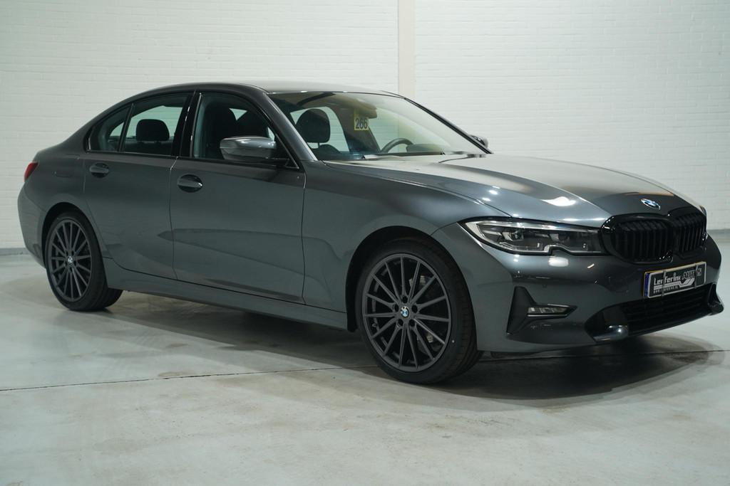 BMW 3-serie 320i Sport Line Led koplampen Apple Carplay Lede, Auto's, 1998 cc, Achterwielaandrijving, Gebruikt, 4 cilinders
