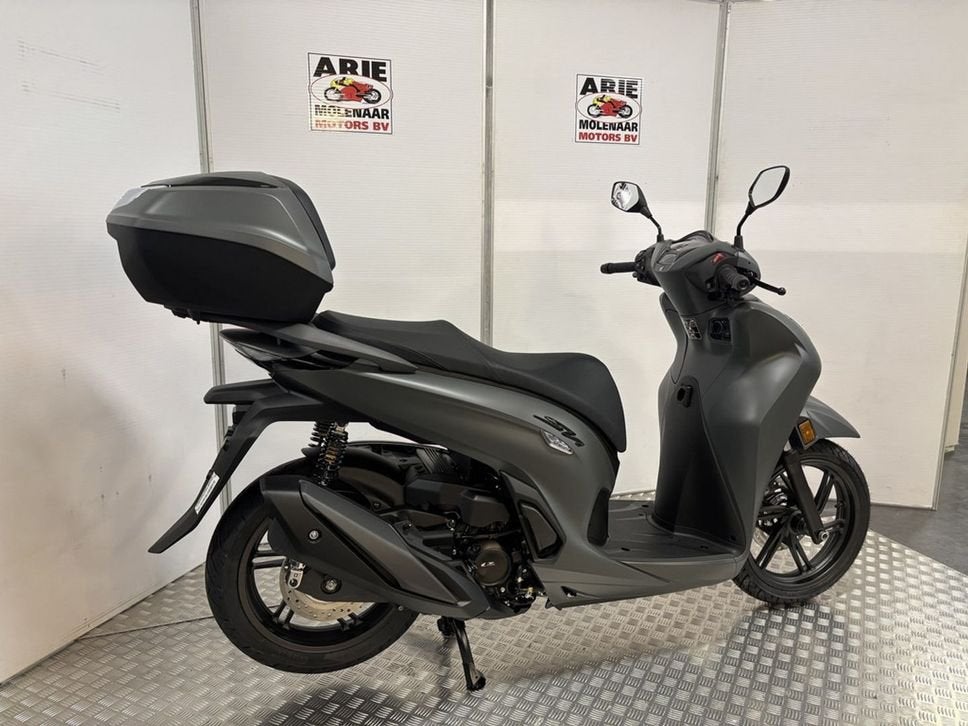 Honda SH350i Smart Top Box (bj 2026), Motoren, 329 cc, Scooter, HONDA, Bedrijf