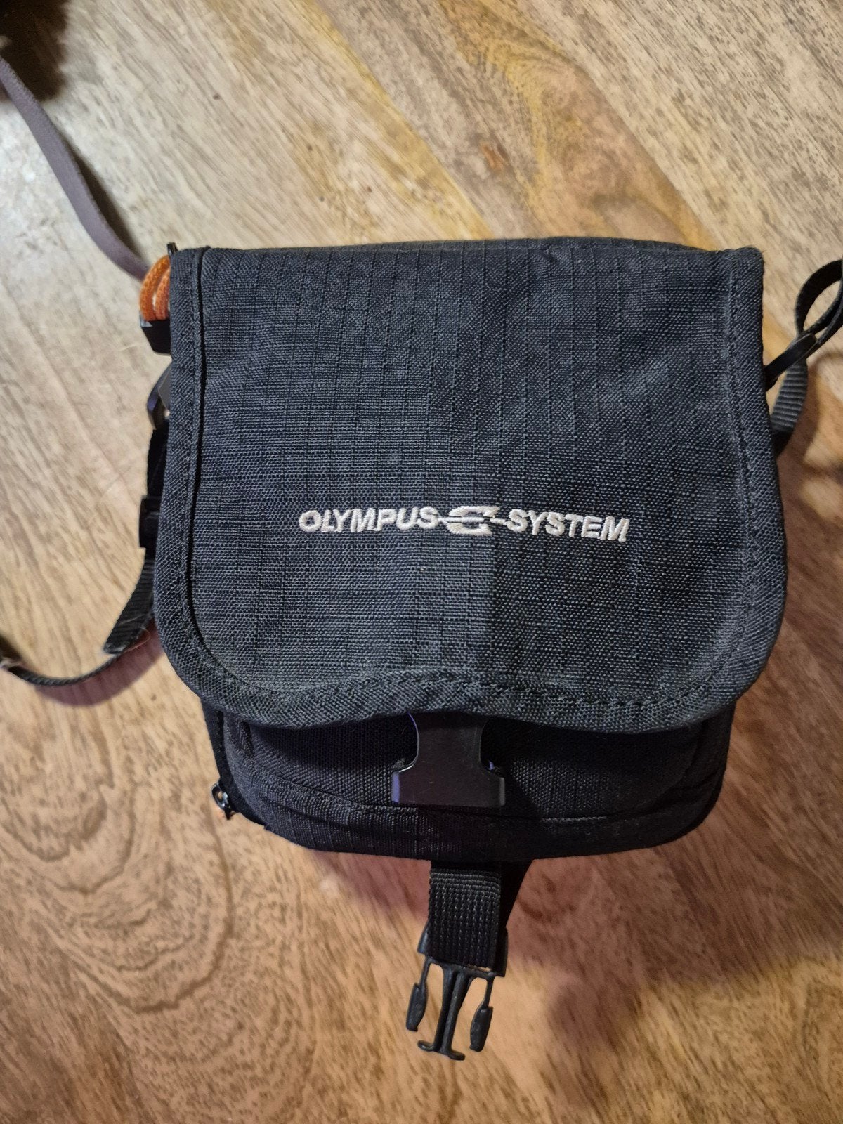 Olympus PEN E-PL1 systeemcamera met 2 lenzen en accessoires, Gebruikt, Accu, Olympus, 8 keer of meer