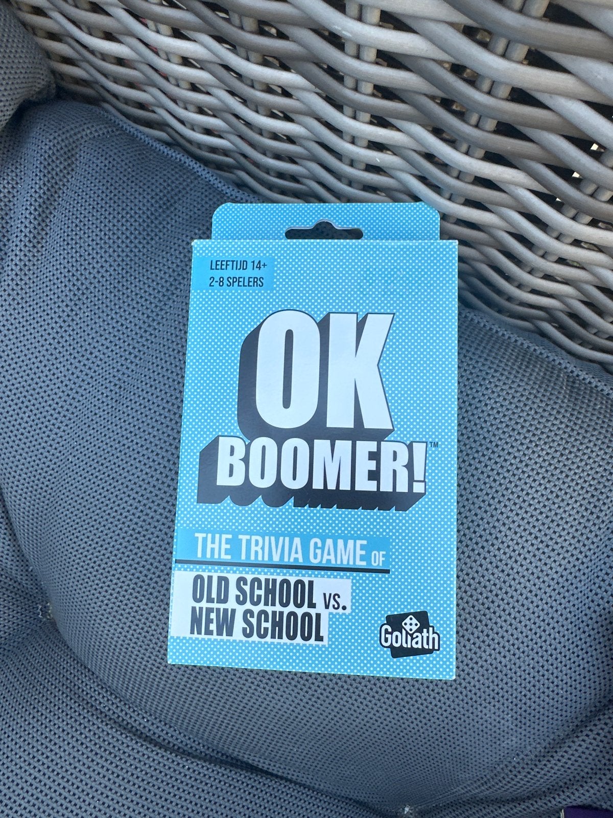 OK Boomer! Trivia Game - Old School vs. New School, Een of twee spelers, Ophalen of Verzenden, Nieuw