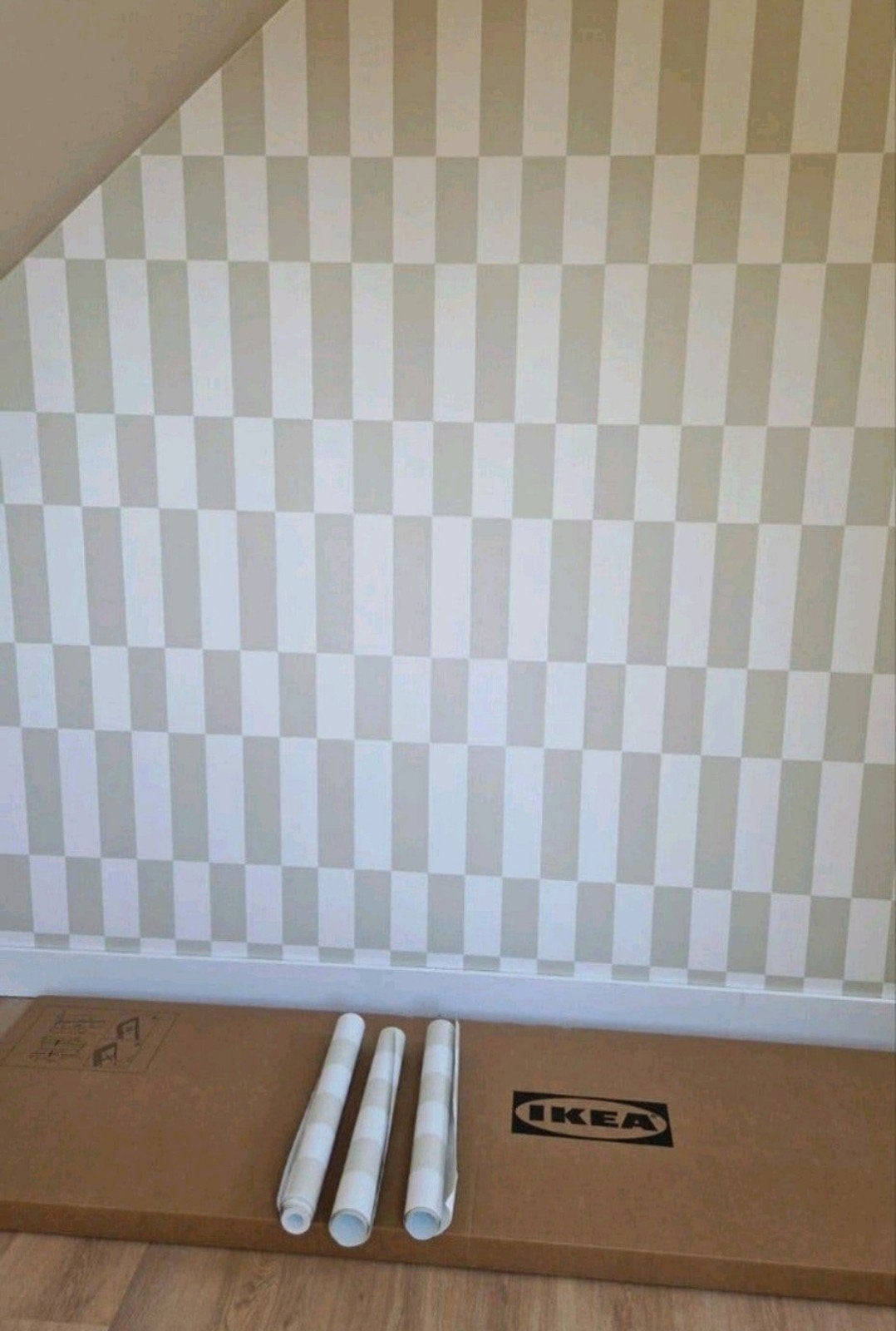 Estahome behang lichtgroen strepen
1 rol = 53 cm x 10.05, Ophalen of Verzenden, Glasvezelbehang