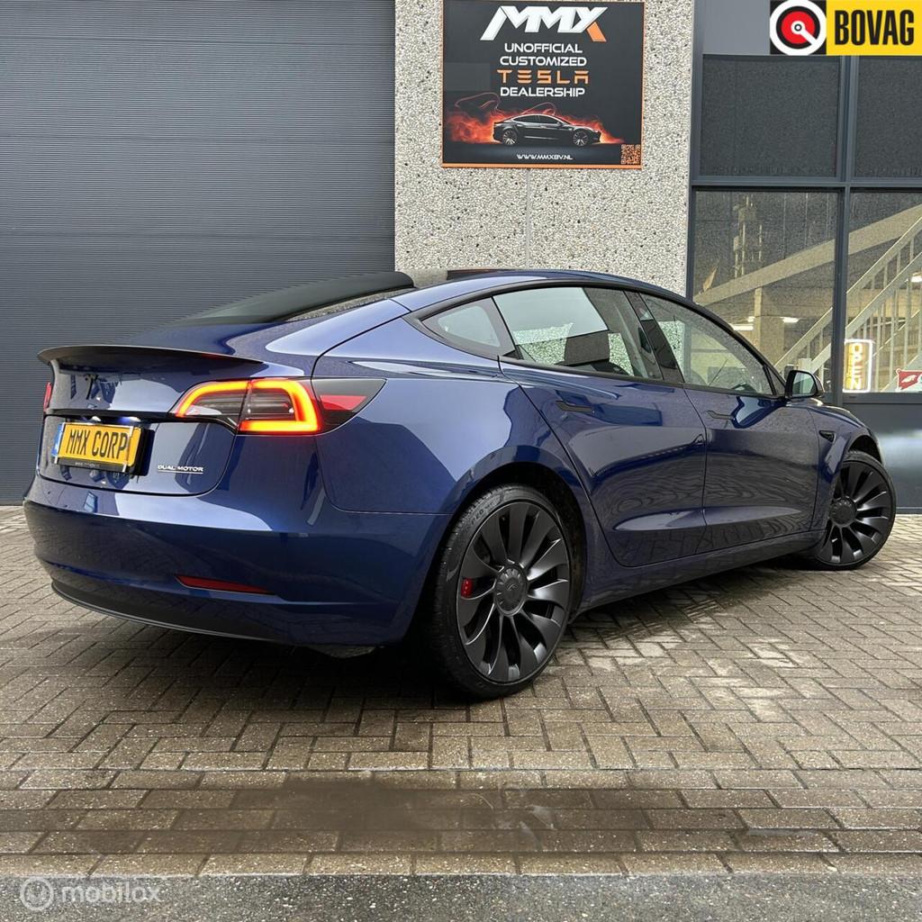 Tesla Model 3 Performance + MMX Pack + IAP, Automaat, Gebruikt, Zwart, Blauw