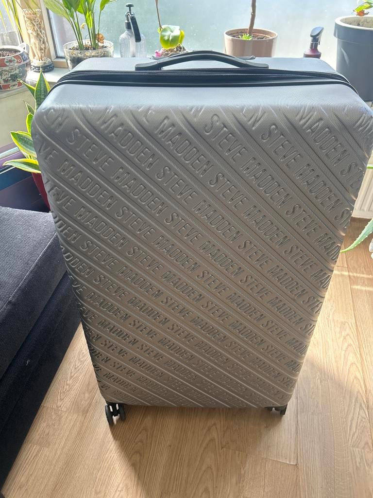 Steve Madden koffer grijs, 60 tot 70 cm, Gebruikt, Hard kunststof, Ophalen of Verzenden