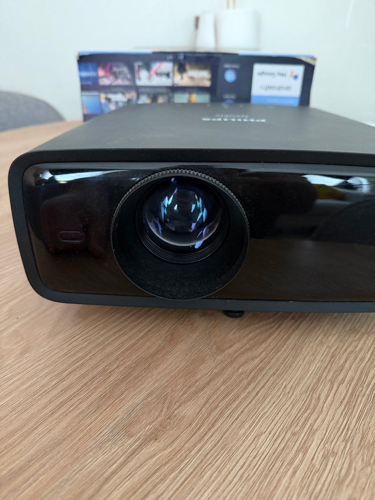Philips NeoPix 520 Full HD Android TV Beamer, Audio, Tv en Foto, Ophalen of Verzenden, Zo goed als nieuw, LED, Full HD (1080)