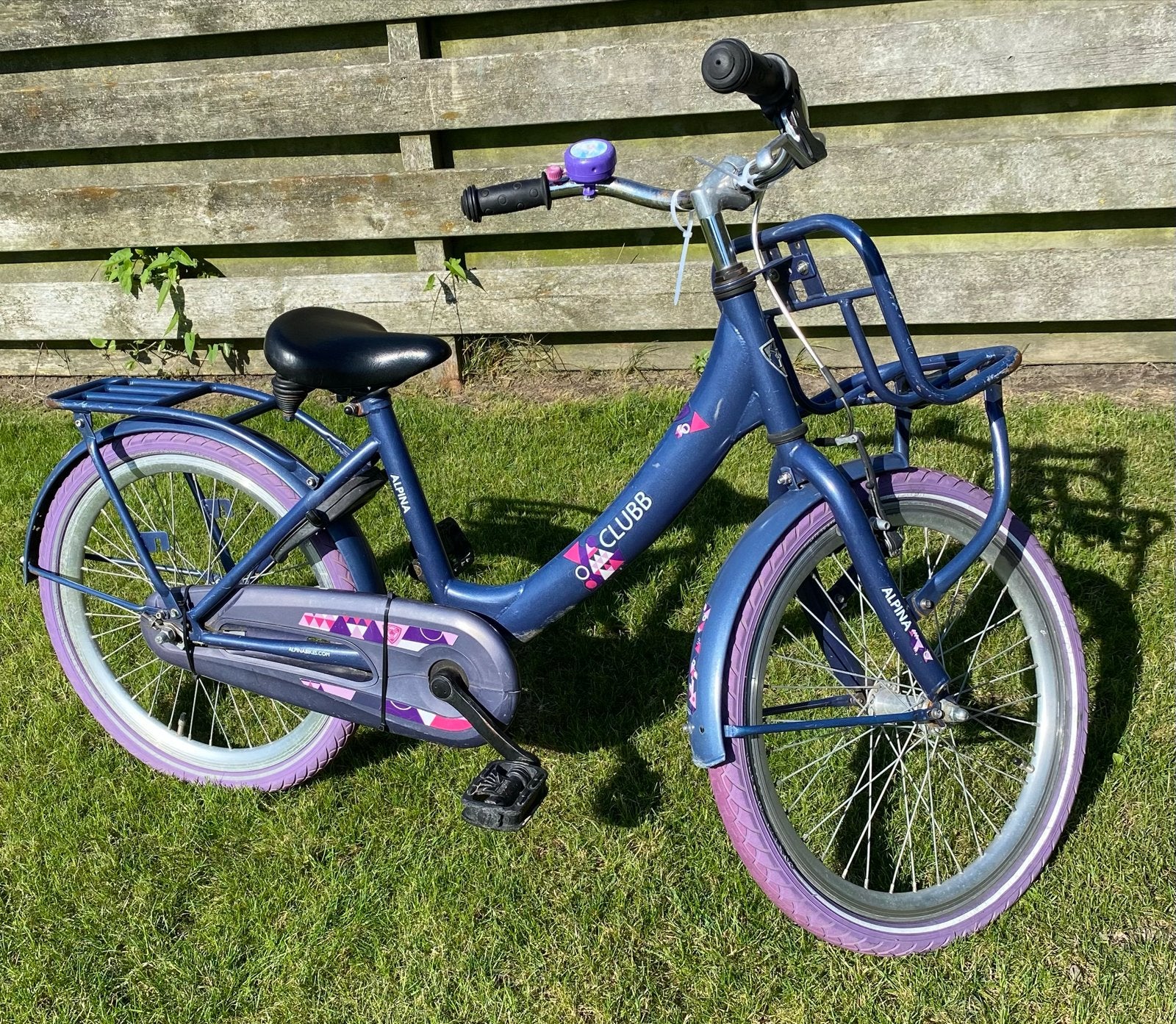Alpina Clubb Meisjesfiets 20 inch - Zo goed als nieuw, Terugtraprem, Ophalen of Verzenden, 20 inch, Handrem