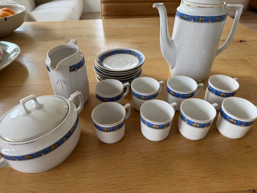Vintage porseleinen koffieservies met gouden rand, Ophalen of Verzenden
