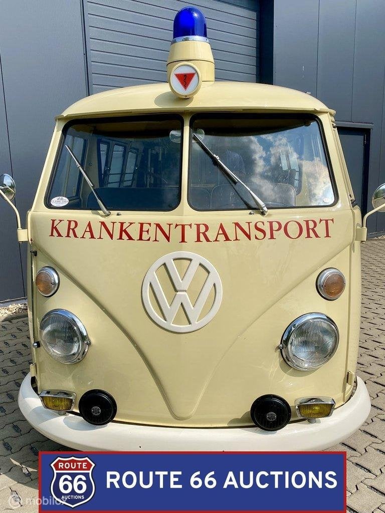 Volkswagen T1 Ambulance | 1966 | Route 66 Auctions, Auto's, Overige carrosserieën, Volkswagen, Zwart, Bedrijf
