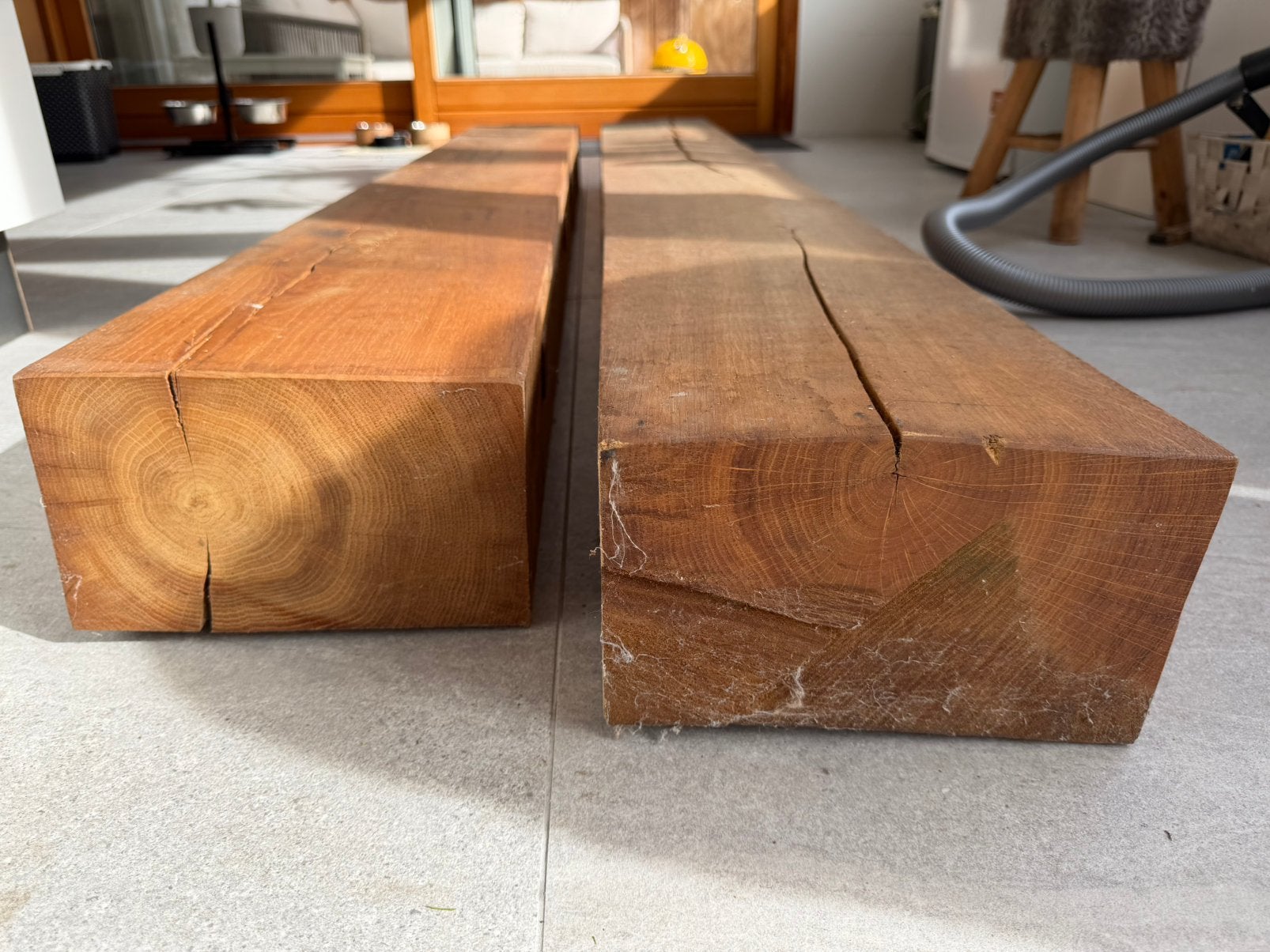 2 Eikenhouten bielsen onbehandeld ca 2m lang, Ophalen, Zo goed als nieuw, 250 cm of meer, Balken