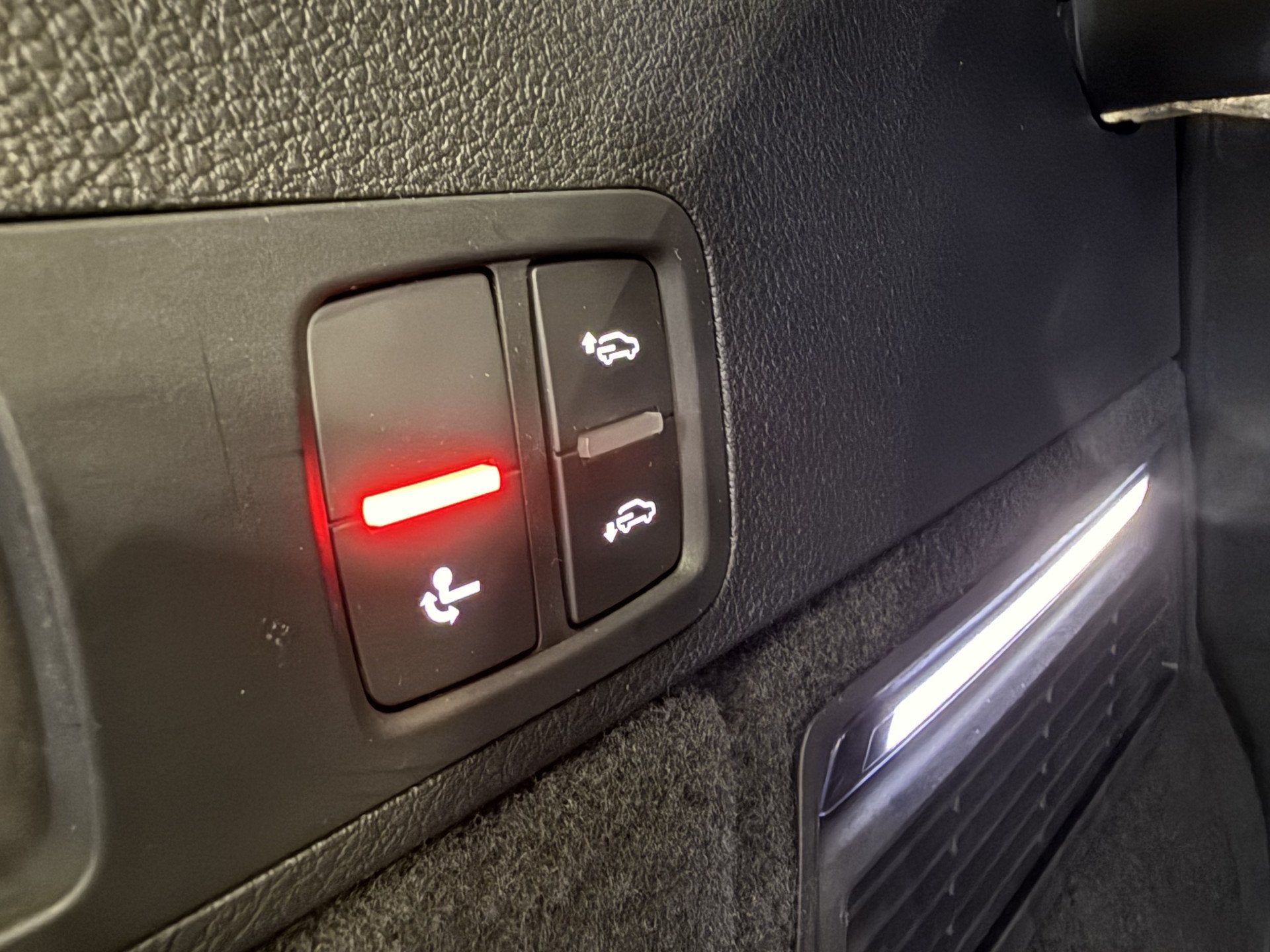 Foto 61 van Audi Q5 55 TFSI e quattro 3x S-Line PANO/LUCHTVERING/TREKHAA