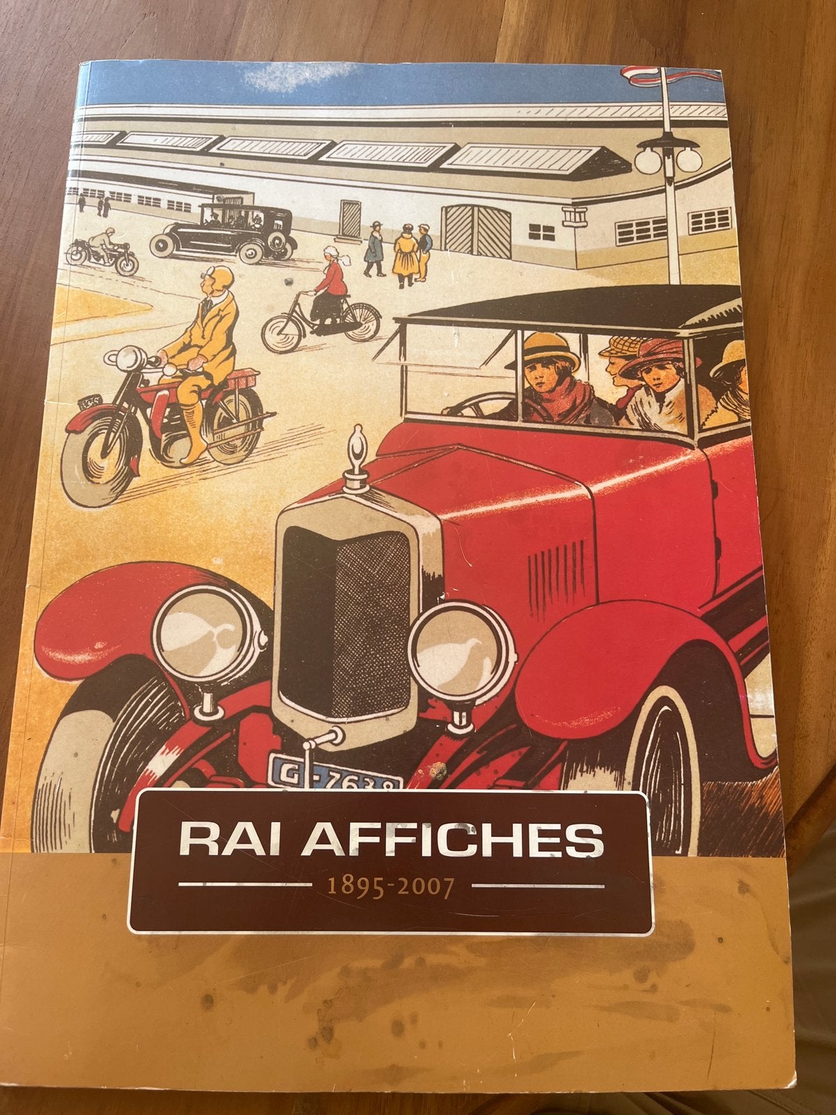 RAI Affiches 1895-2007 - Boek over AutoRAI geschiedenis, Boeken, Auto's | Boeken, Ophalen of Verzenden, Gelezen, Algemeen
