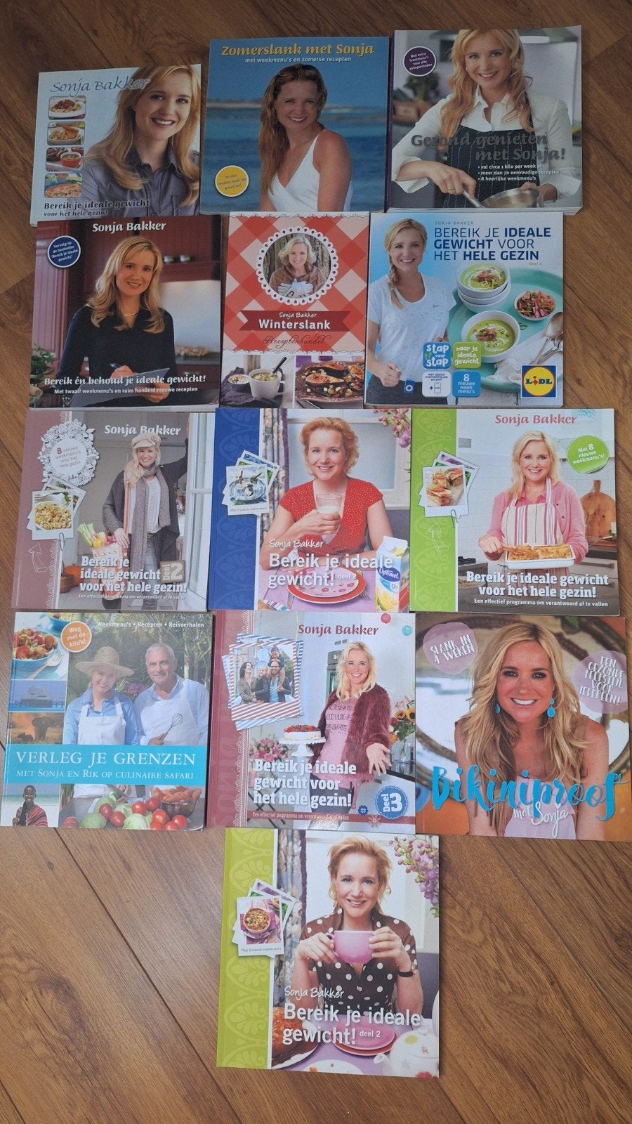 Grote collectie Sonja Bakker kookboeken (12 stuks), Boeken, Gelezen, Voorgerechten en Soepen, Ophalen of Verzenden, Sonja Bakker