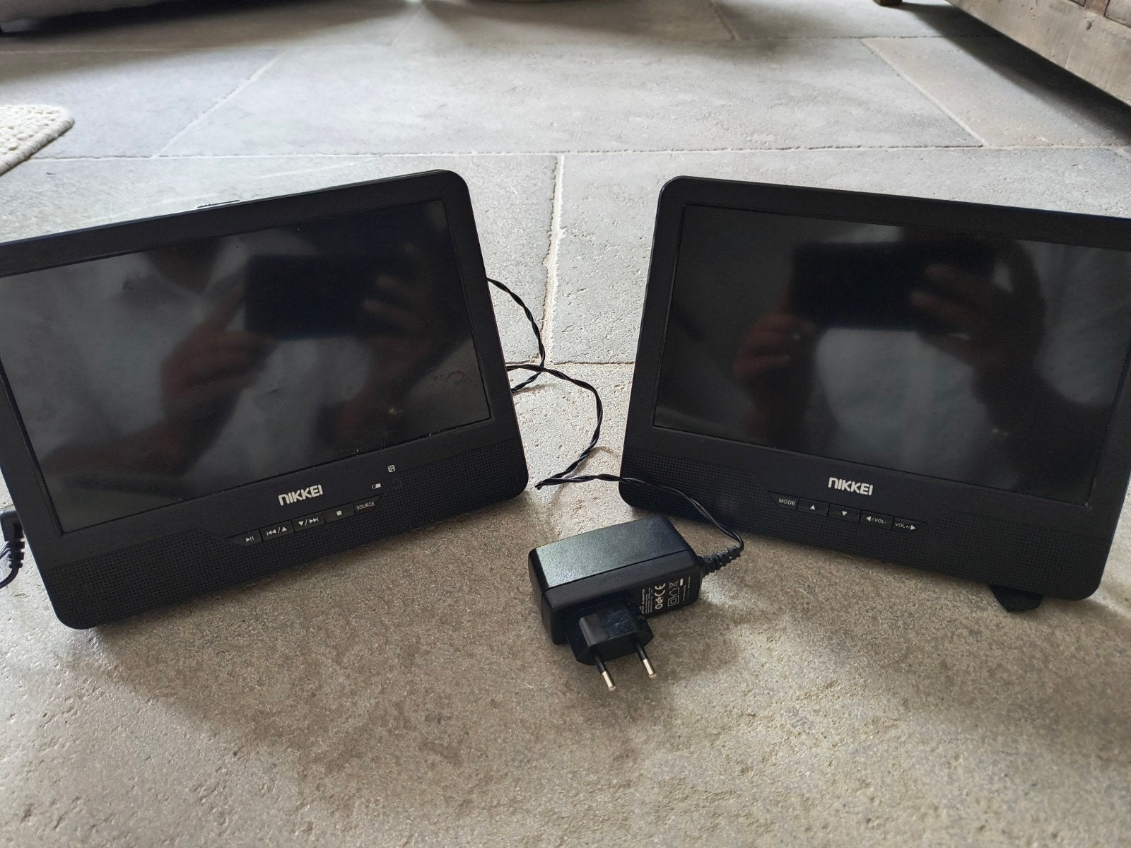 Nikkie npd910t portable dvd speler, Ophalen, Zo goed als nieuw