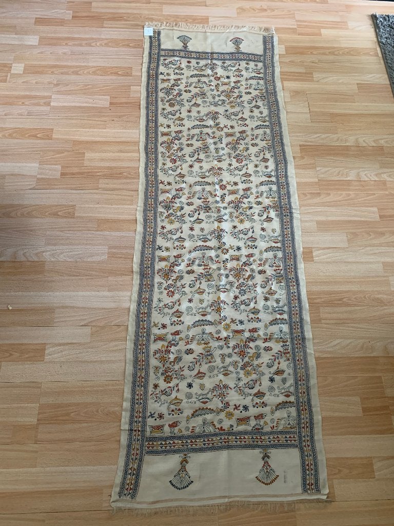 Mooi antiek en  prachtig  geborduurd wandkleed.   Oosters?, Antiek en Kunst, Ophalen of Verzenden