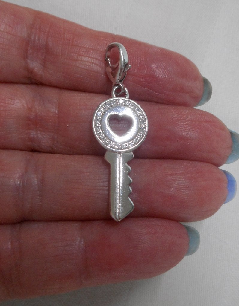 Zilveren  Zinzi hanger sleutel met steentjes nr.697, Verzenden, Zo goed als nieuw, Zilver, Zilver