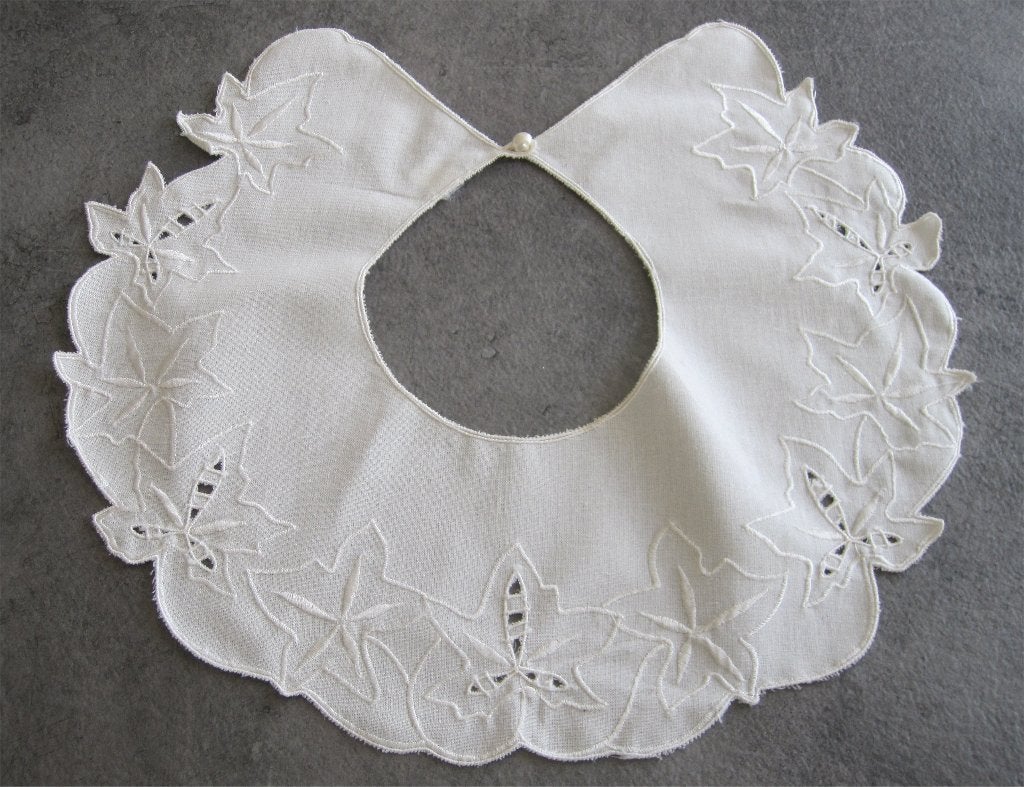 Kraag (sluit met parelknoopje), Ophalen of Verzenden