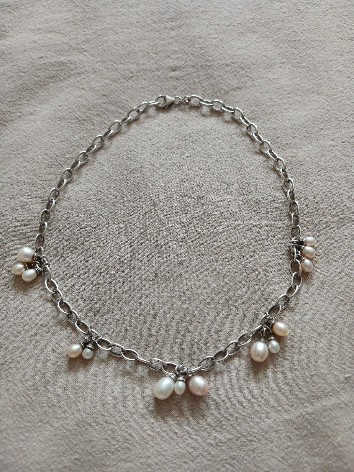 Mooie zilveren ketting met ' pareltrosjes ', Ophalen of Verzenden, Zo goed als nieuw, Zilver