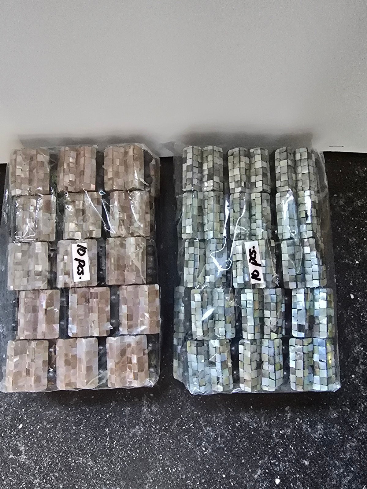 2 pakjes met schelp( parelmoer) armbanden, Ophalen of Verzenden, Nieuw