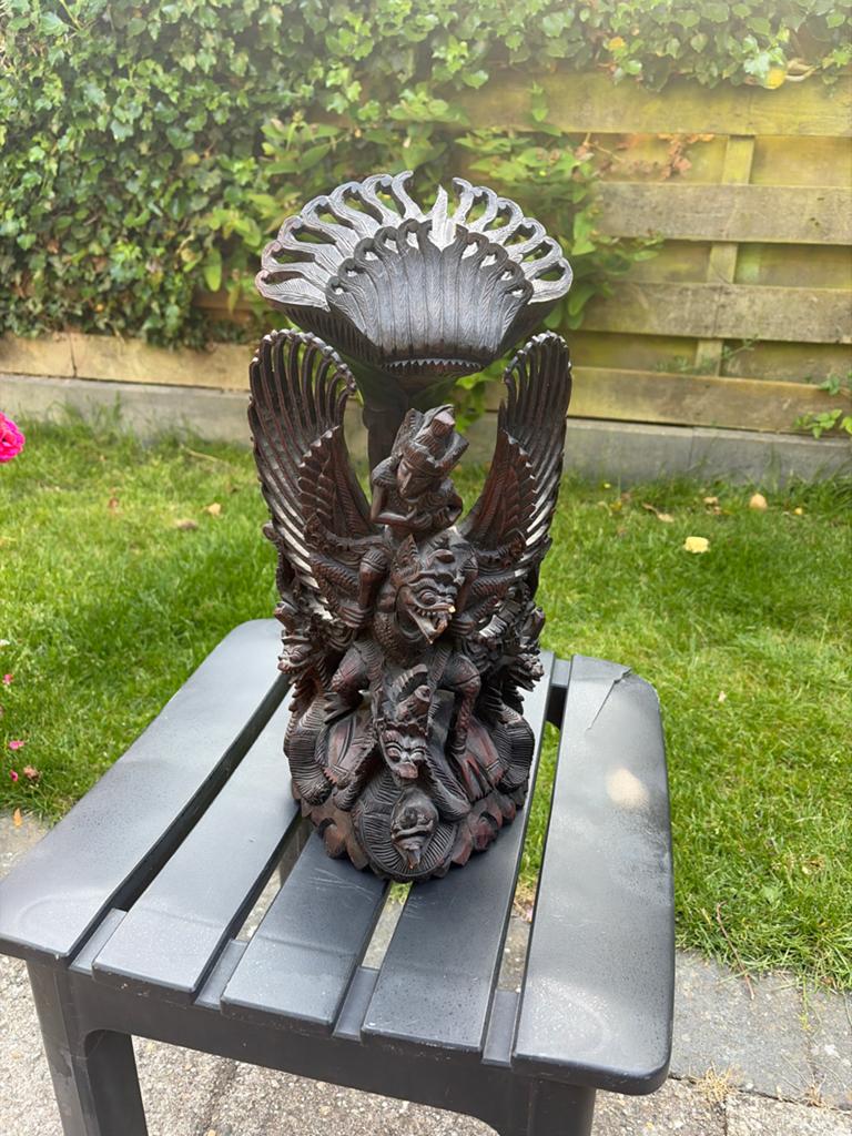 Uniek houtsnijwerk: Garuda met vele gezichten, Antiek en Kunst, Kunst | Beelden en Houtsnijwerken, Ophalen, Overige onderwerpen