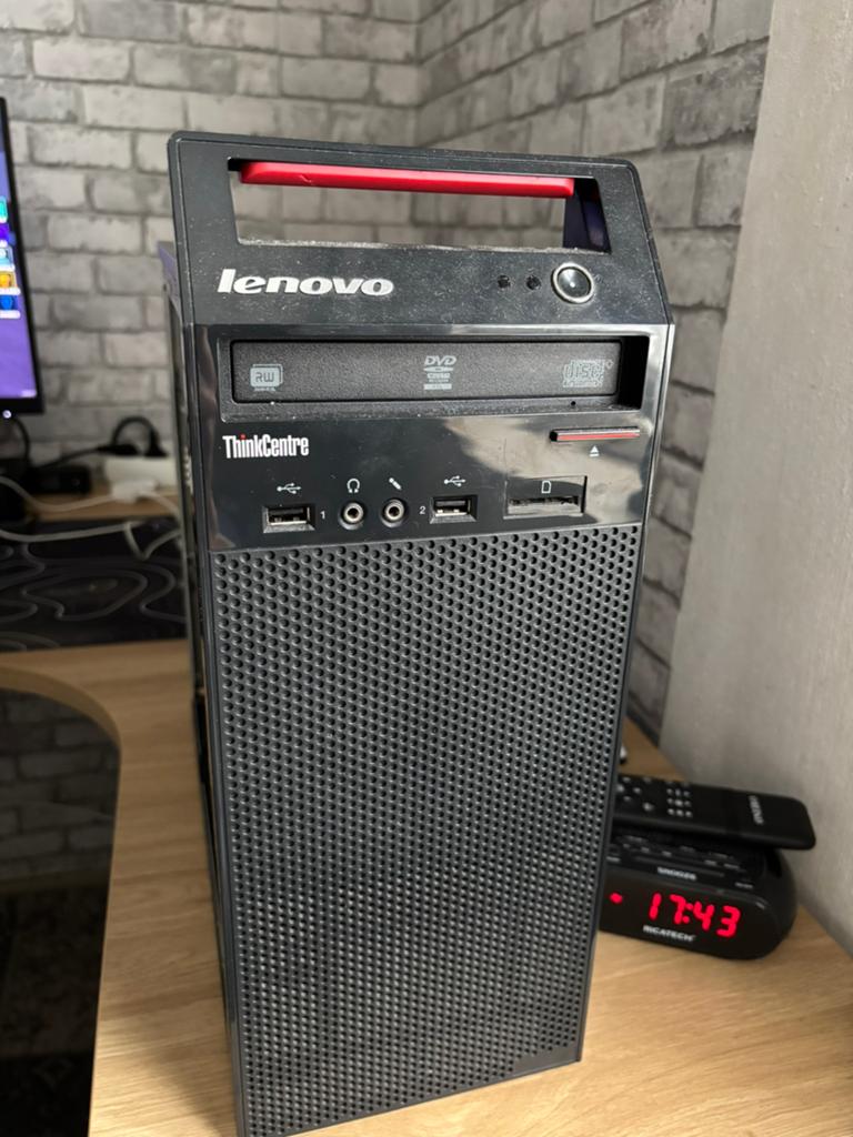 Lenovo Desktop, Computers en Software, Desktop Pc's, Ophalen, Gebruikt, HDD, Met videokaart