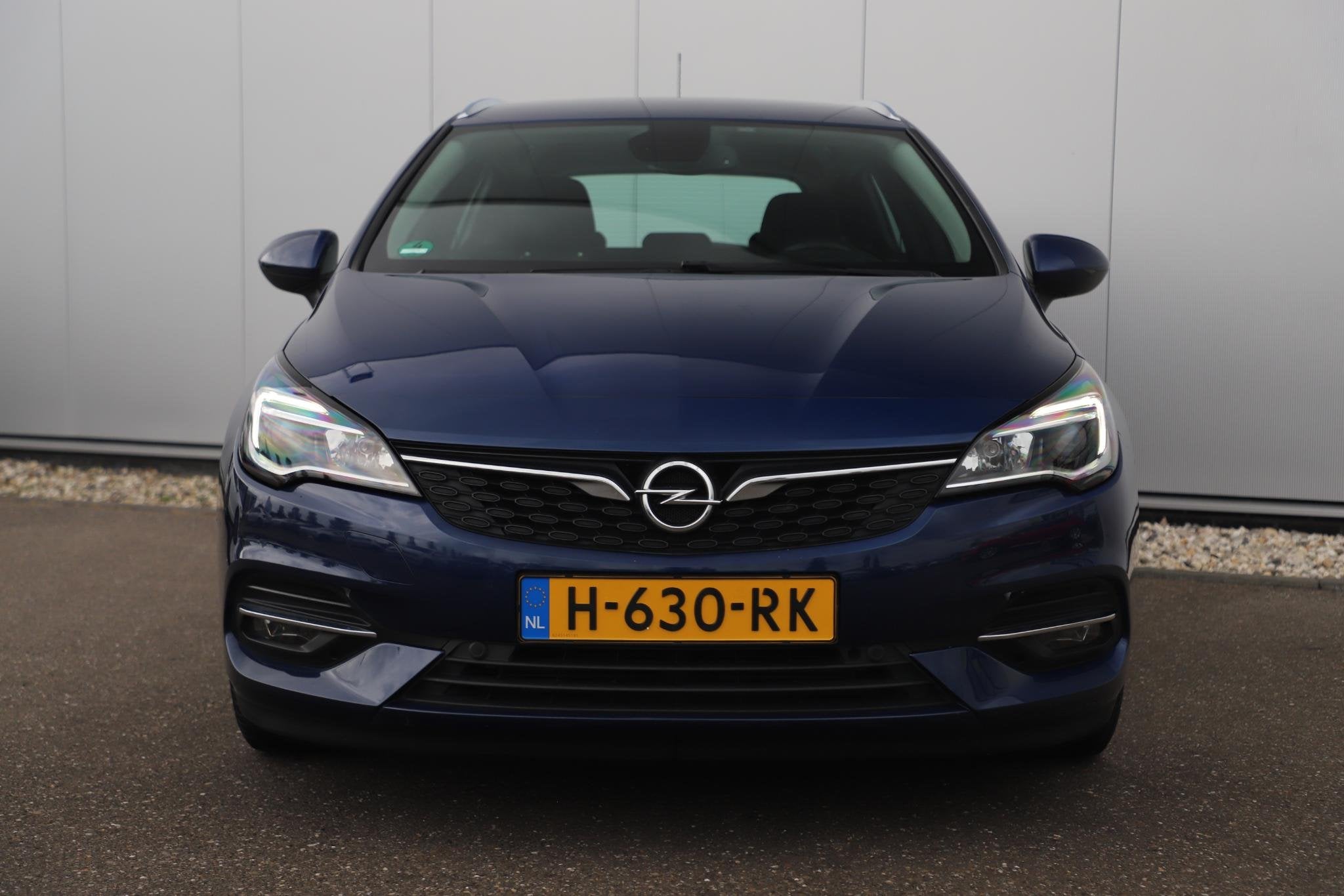 Opel Astra Sports Tourer 1.2 Edition 110PK Navigatie Comfort, Auto's, Opel, Voorwielaandrijving, Stof, Gebruikt, Euro 6