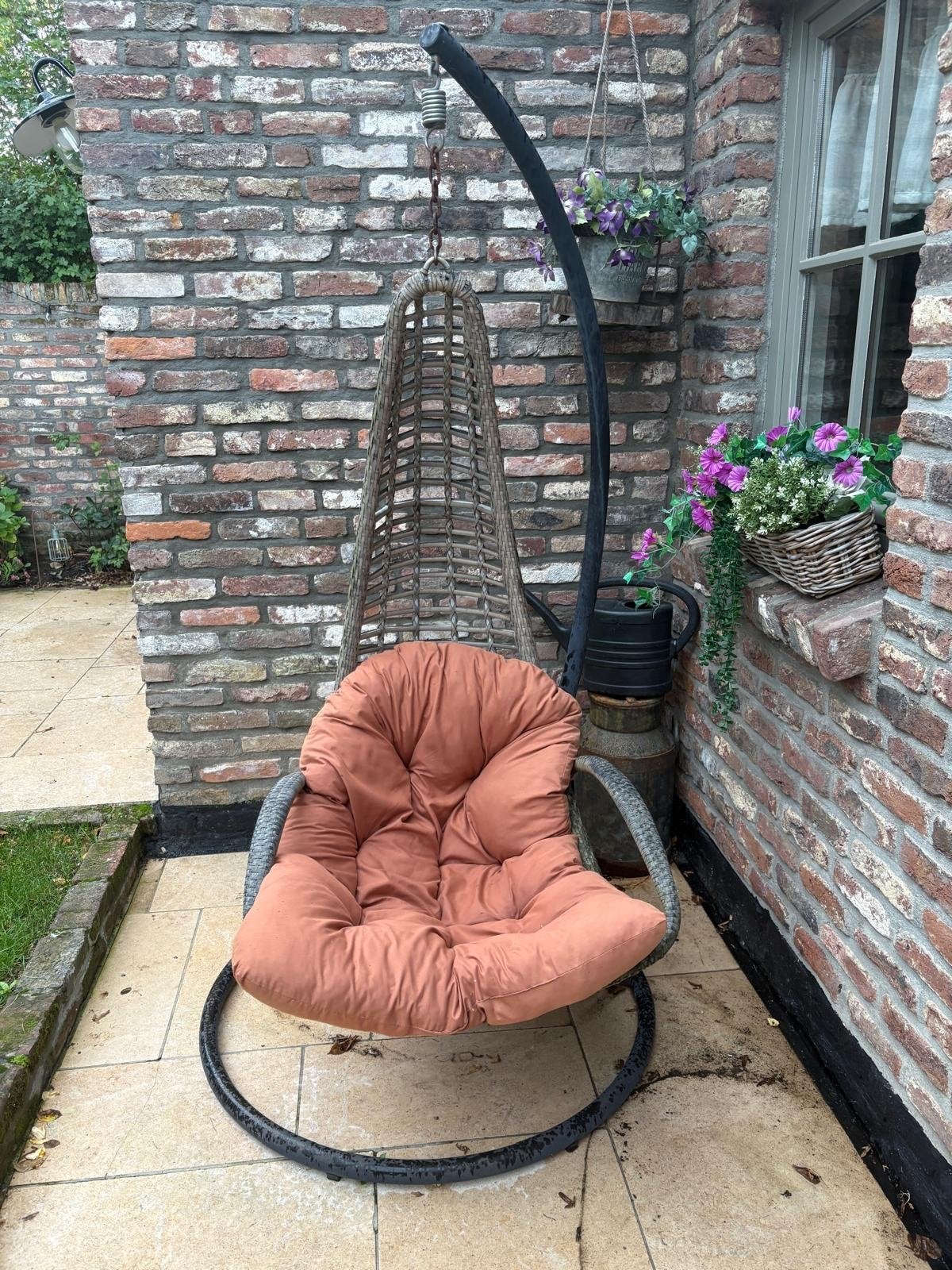 Luxe Hangstoel met Standaard en Dik Zitkussen, Ophalen of Verzenden, Gebruikt, Metaal