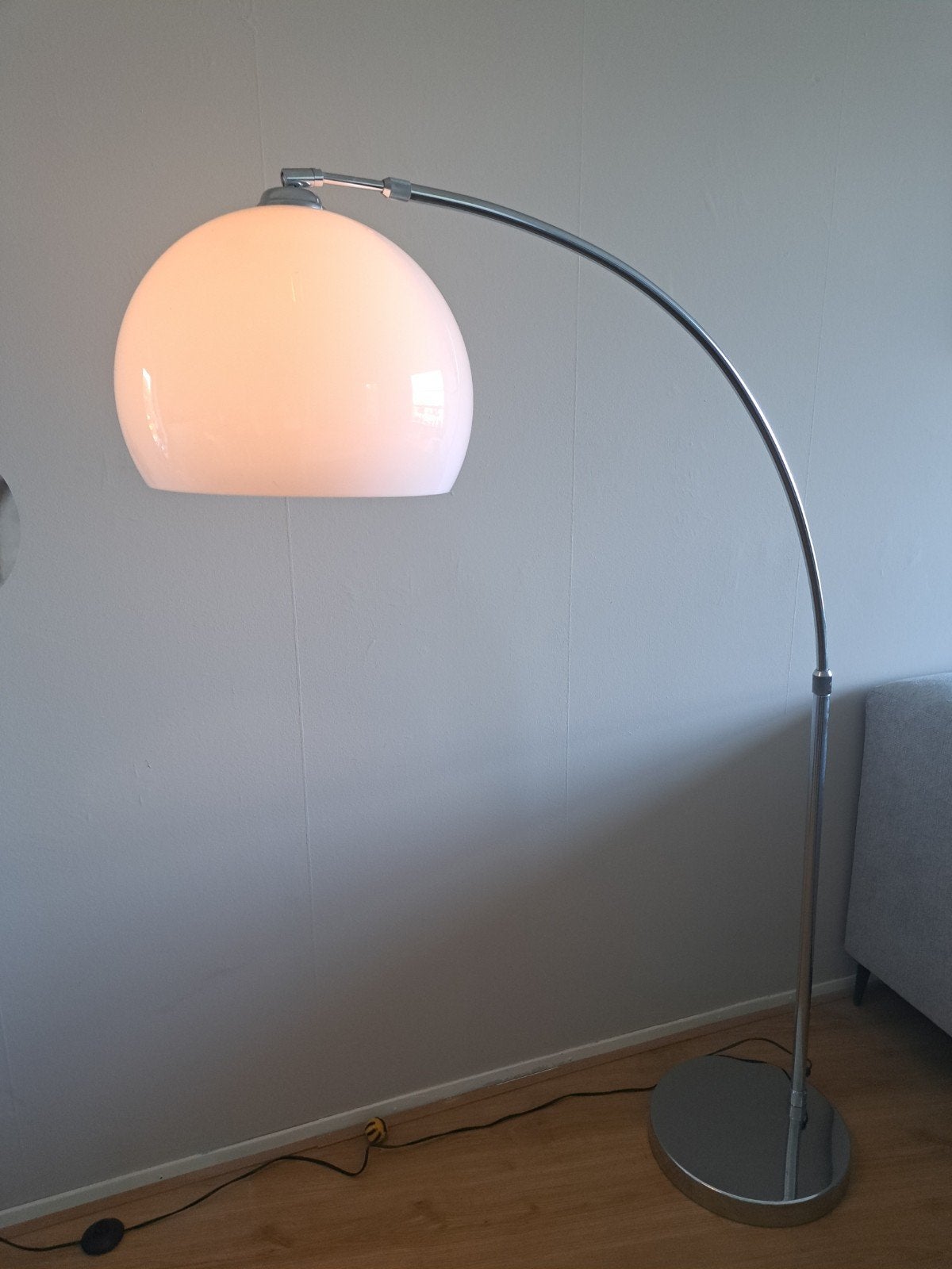 Moderne booglamp chroom met witte kap - 166 cm