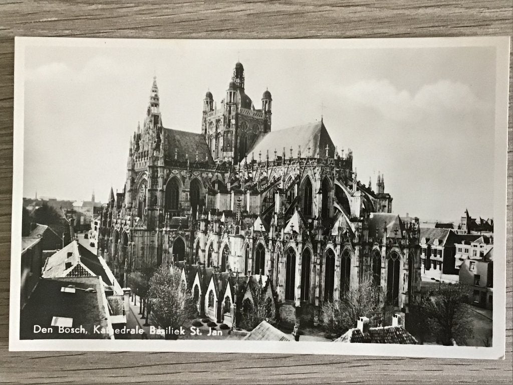 Den Bosch Kathedraal Basiliek St. Jan 1952, Verzamelen, Ophalen of Verzenden, 1940 tot 1960, Ongelopen, Noord-Brabant