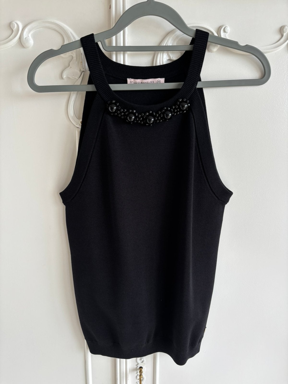Nieuw zwarte top Studio Anneloes maat XS, Zwart, Nieuw, Ophalen of Verzenden, Zonder mouw