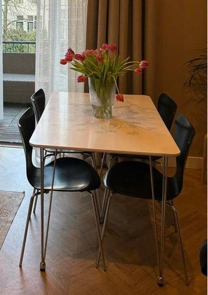 Eettafel Jysk (zsm ophalen!!), Ophalen, Zo goed als nieuw, Rechthoekig, 50 tot 100 cm