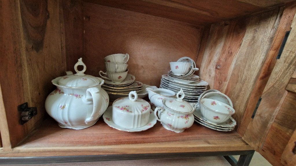 Vintage titania barok ontbijtservies, Ophalen