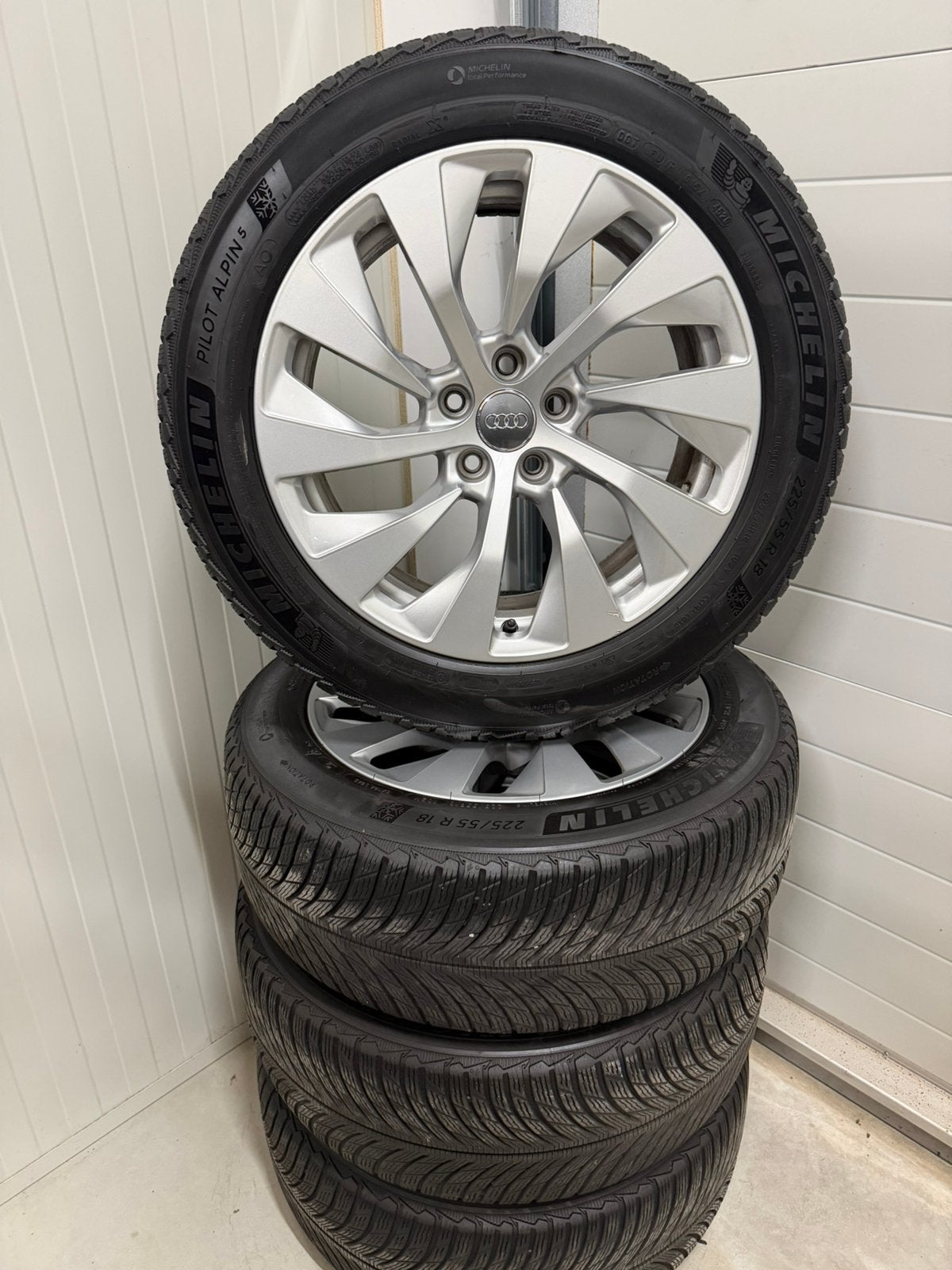 Originele Audi Q3 A6 velgen met winterbanden 5x112, Ophalen of Verzenden, 19 inch, Winterbanden, Banden en Velgen