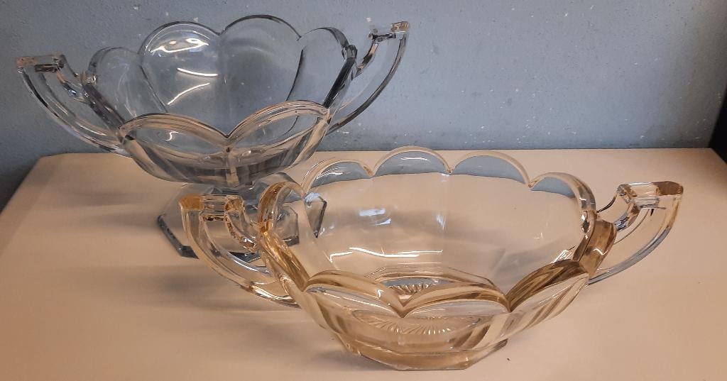 4 Chippendale glazen schalen en melk kannetje., Antiek en Kunst, Antiek | Glas en Kristal, Ophalen of Verzenden