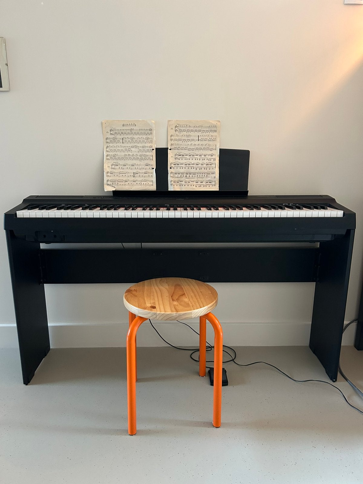 Yamaha P-125 Digitale (Elektrische) Piano, Ophalen, Zo goed als nieuw, Zwart