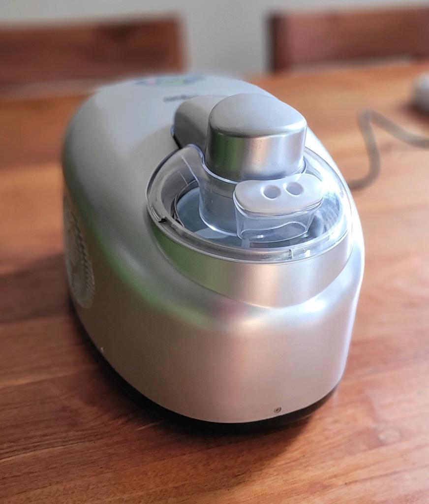 IJsmachine zelf vriezend  voor snel en lekker ijs, Ophalen