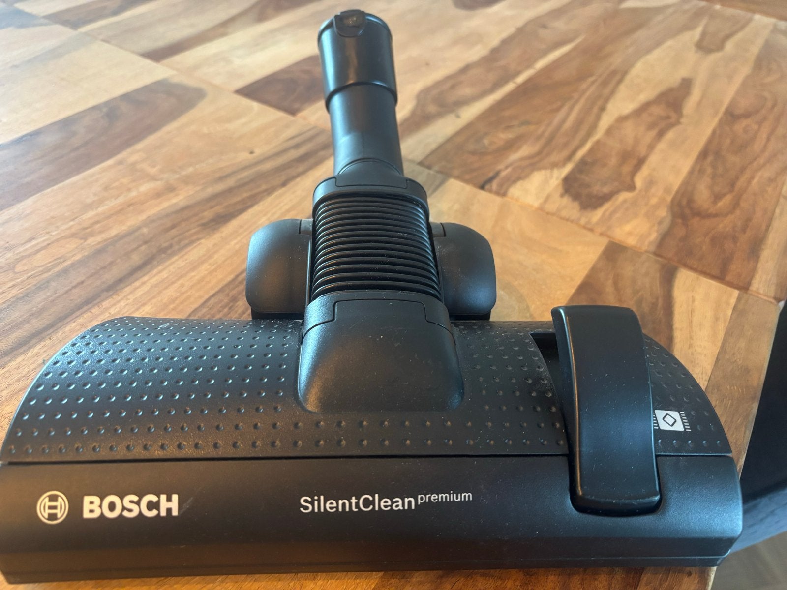 Nieuwe Bosch SilentClean Premium stofzuigermond/borstel, Ophalen of Verzenden, Nieuw, Bosch