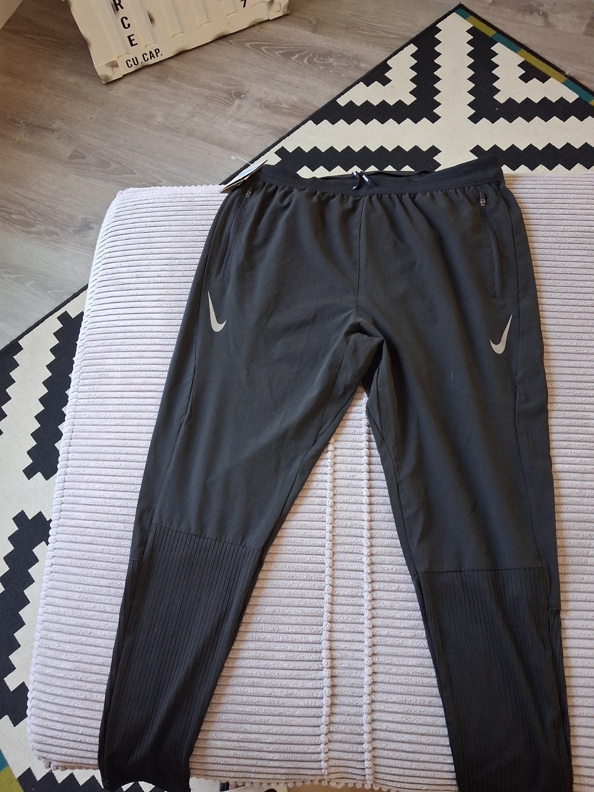 Nike hardloopbroek - Nieuw met kaartjes, Kleding | Heren, Sportkleding, Zwart, Nike, Ophalen of Verzenden, Hardlopen of Fietsen