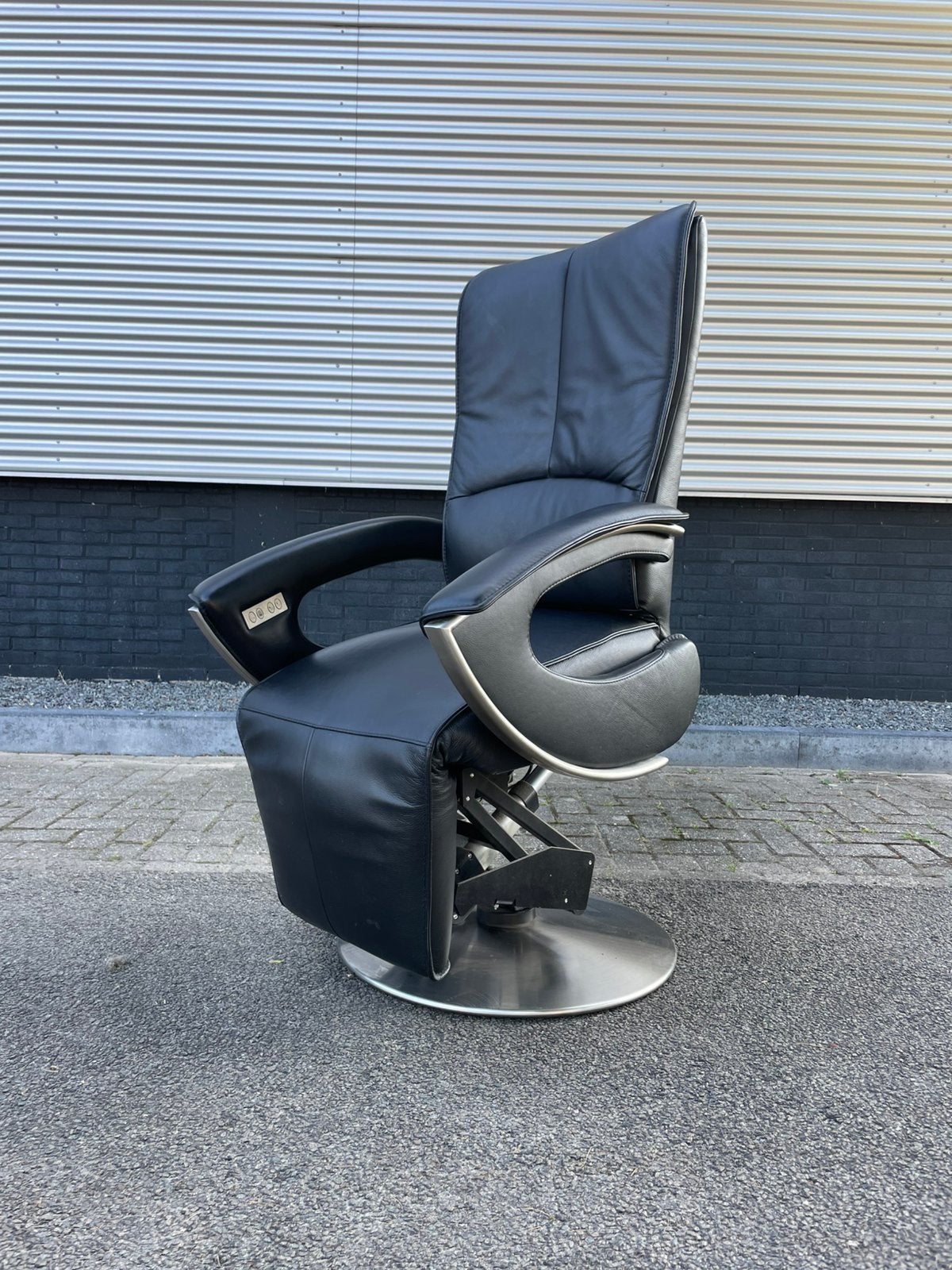 Zwarte leren prominent sta op stoel / relax fauteuil, Huis en Inrichting, Fauteuils, Ophalen, Minder dan 75 cm, 50 tot 75 cm, A