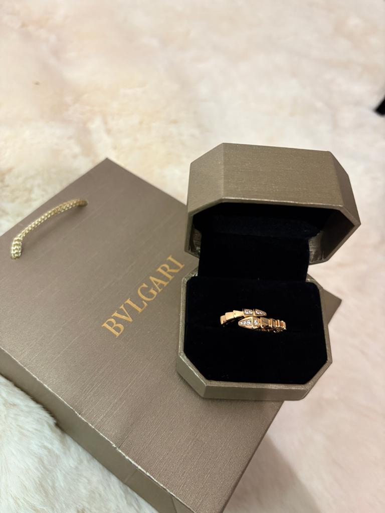 Bvlgari Ring met diamanten - Maat 7, Sieraden, Tassen en Uiterlijk, Ringen, Ophalen of Verzenden, Zo goed als nieuw, 17 tot 18