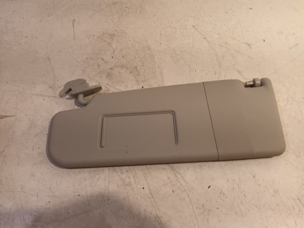 Zonneklep links Skoda Yeti, Auto-onderdelen, Interieur en Bekleding, Onderdelen@venauto.nl, Van der Ven Autorecycling B.V., Gebruikt