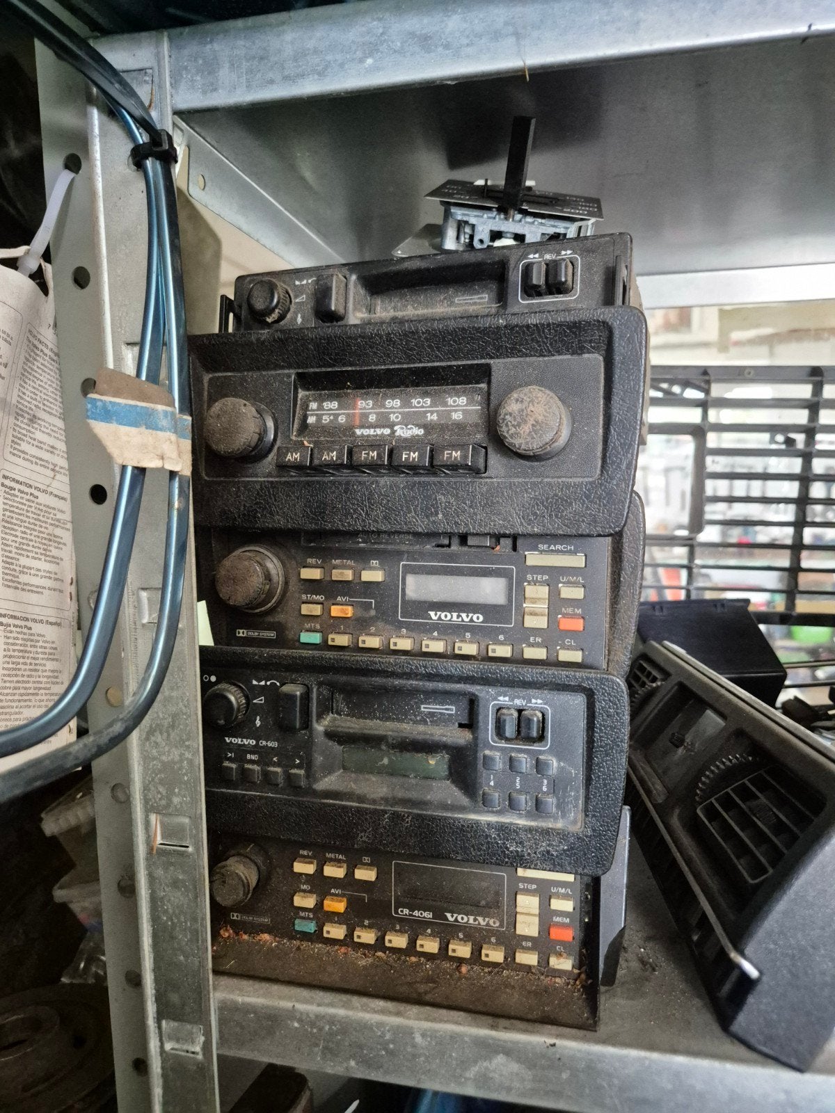 Volvo 240 's radio orgineel, Ophalen