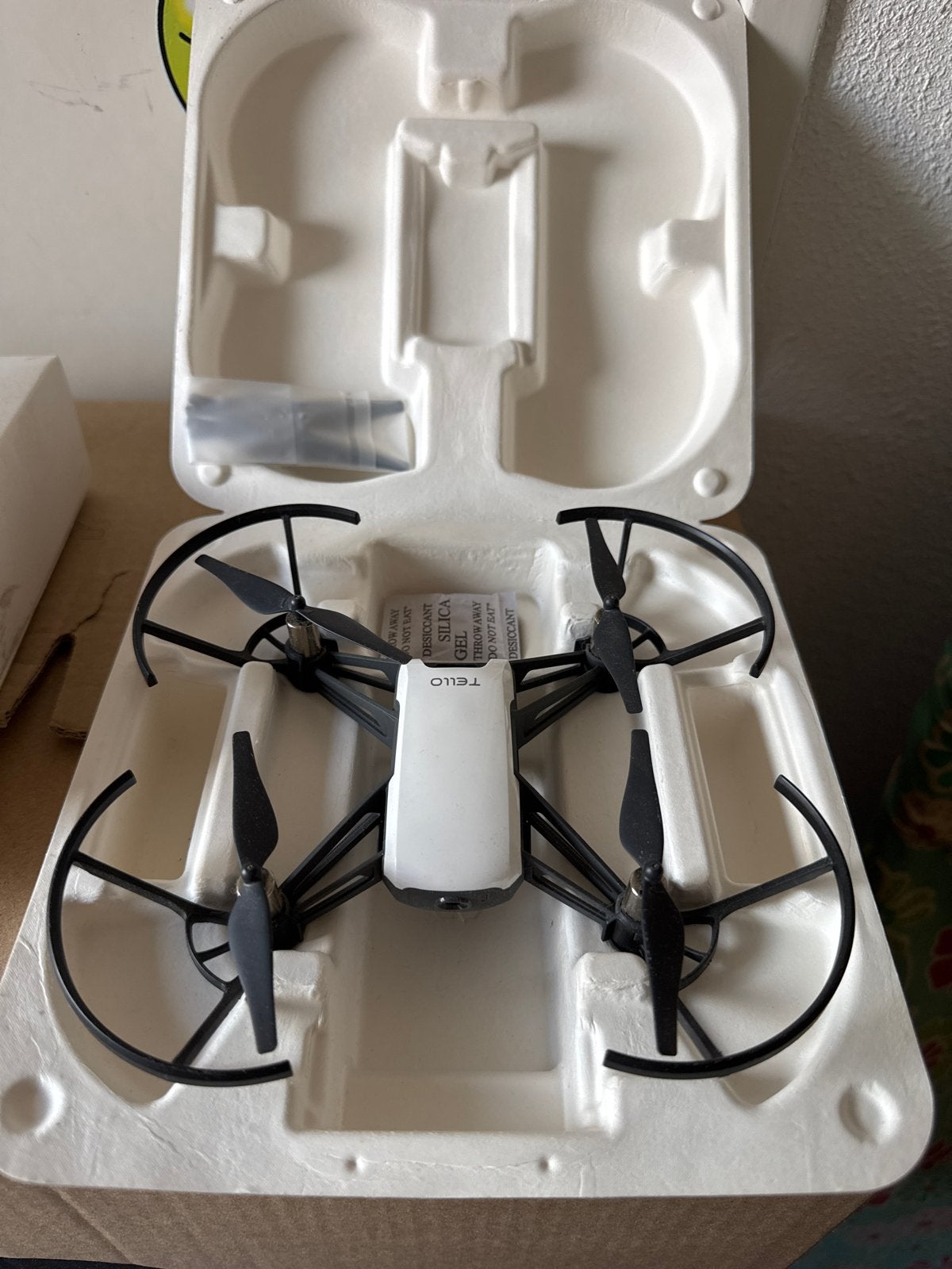DJI Tello drone - Ideaal om te leren vliegen!, Basiskwaliteit, Minder dan 100 meter, Zo goed als nieuw, DJI