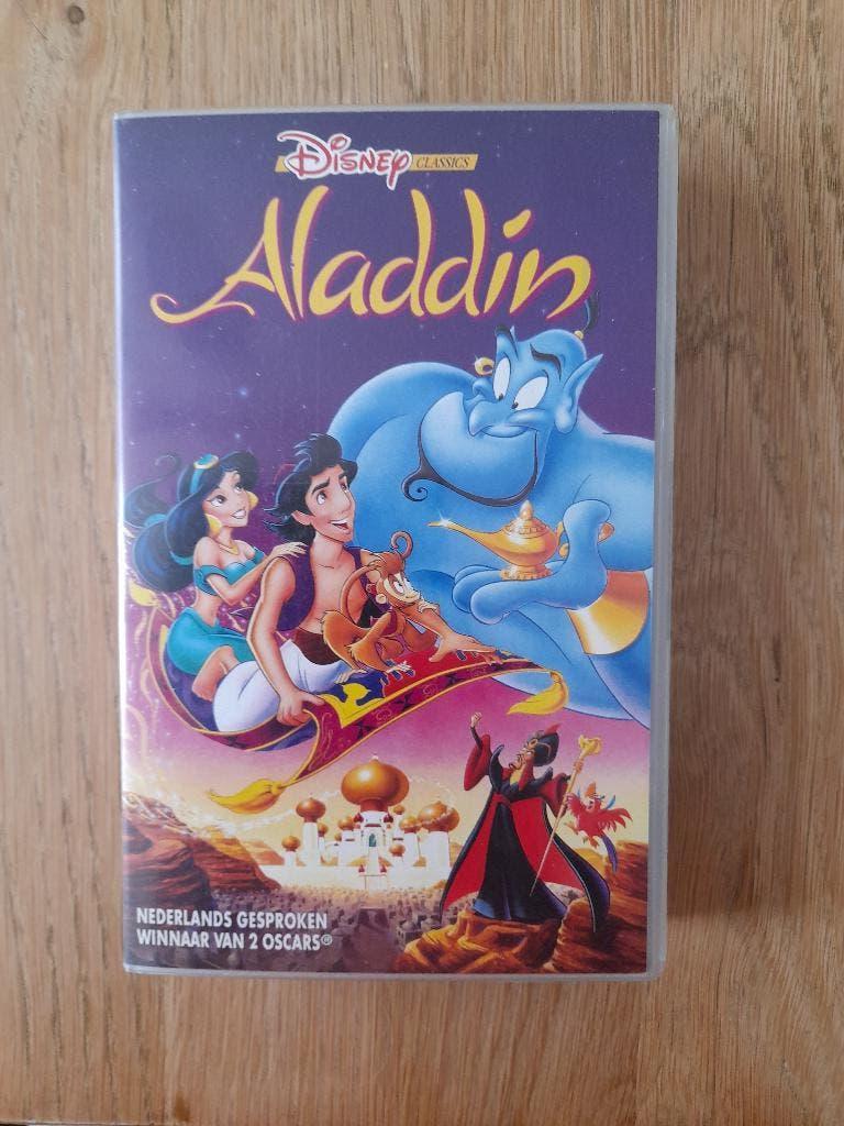Disney videoband Aladdin, Verzamelen, Disney, Ophalen of Verzenden, Overige figuren, Zo goed als nieuw, Beeldje of Figuurtje