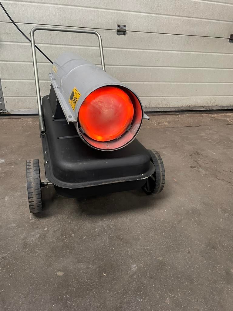 Heteluchtkanon dieselheater Sunheat SH30, Ophalen, 30 tot 80 cm, Gebruikt, Kachel