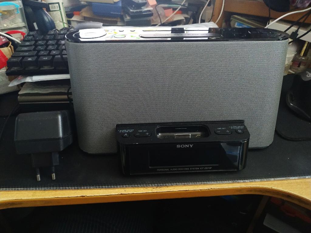 Sony ICF-DS11iP Klokradio met iPod-dock, Ophalen of Verzenden, Gebruikt, Dock of Kabel