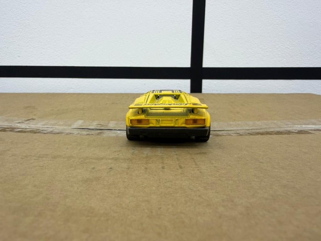 Bburago Lamborghini Diablo (1:24), Ophalen of Verzenden, Zo goed als nieuw, Auto, Bburago